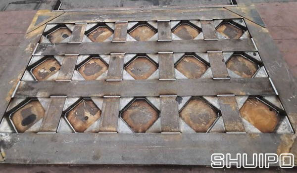 Compartments board intelligent welding robot