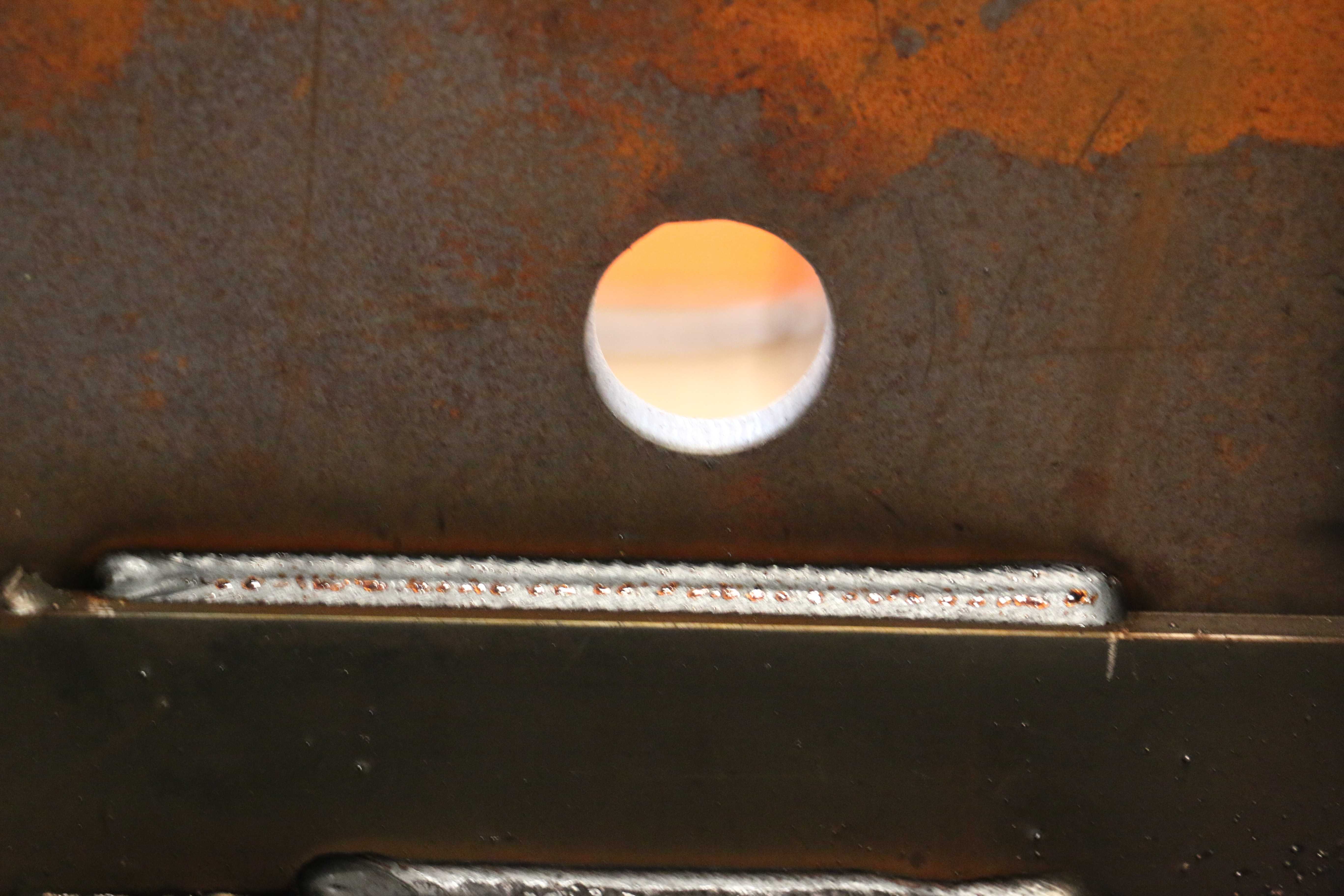 The frame welding robot