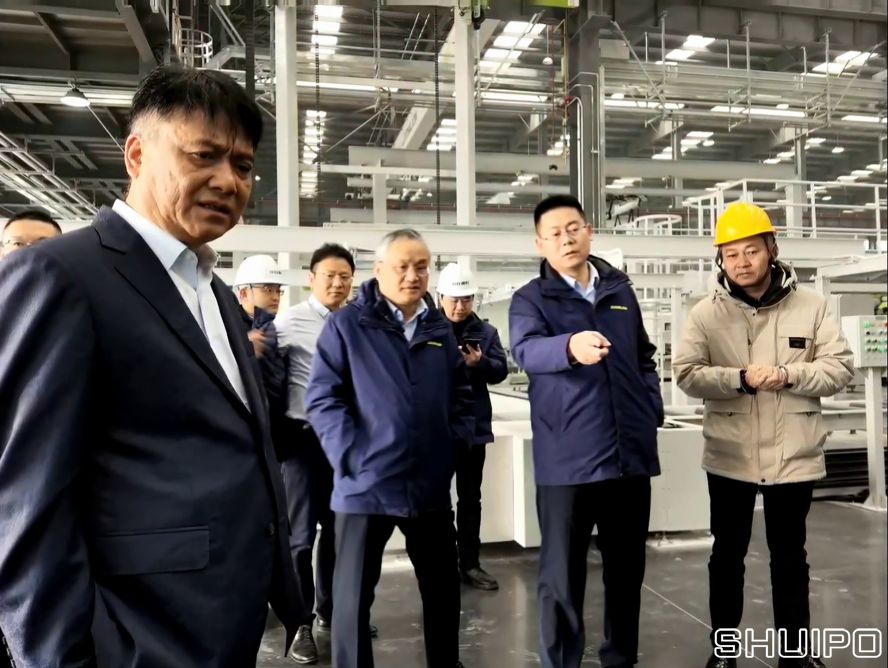 中联重科总公司到重庆视察水泊生产线08 中联重科总公司到重庆视察水泊生产线08